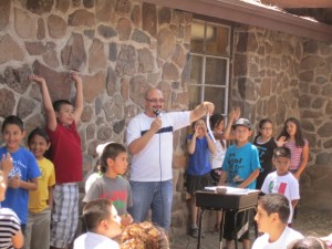 Jeronimo Vasquez working with students at the STEM Camp at Killip Elementary. Courtesy photo.