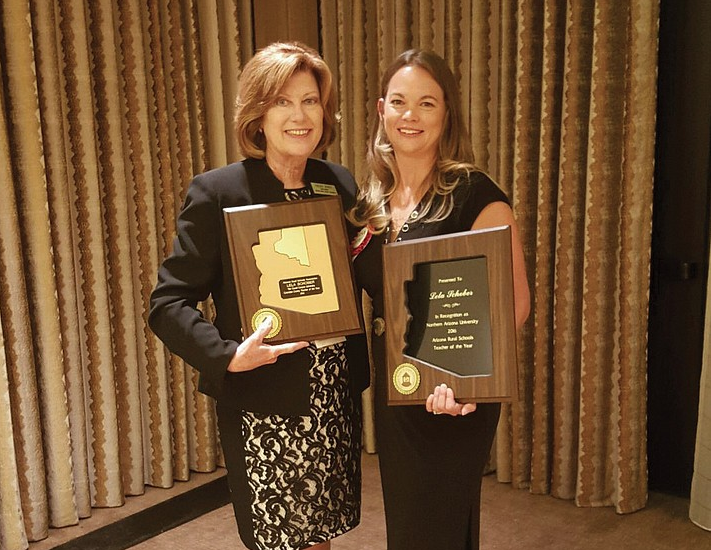 lela-schober-of-williams-elementary-middle-school-accepts-her-award-as-the-2016-arizona-rural-teacher-of-the-year