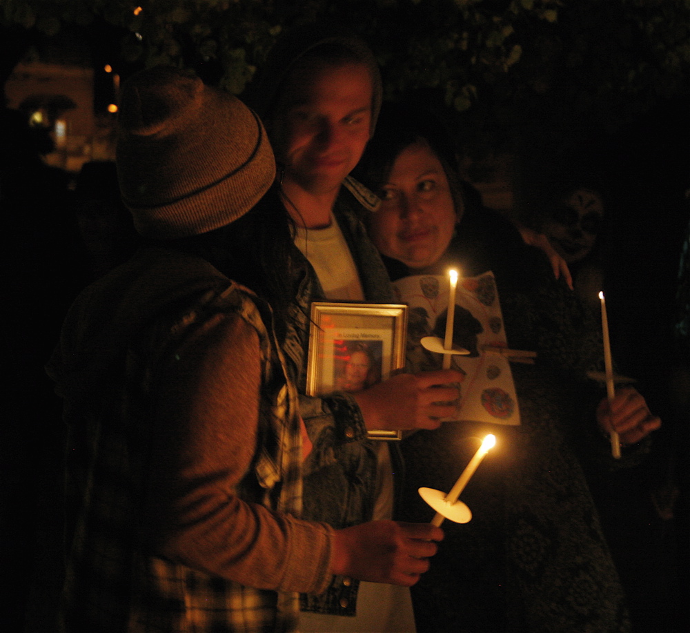 11-02-15 Muertos Procession-022