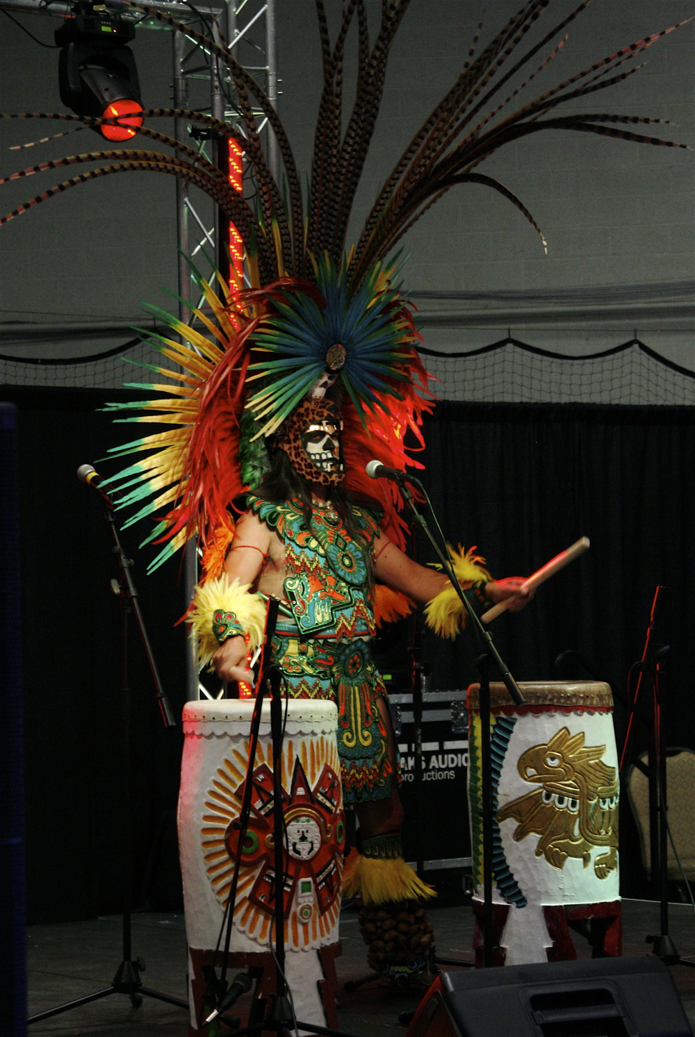 11-07-15 Aztec dancers013