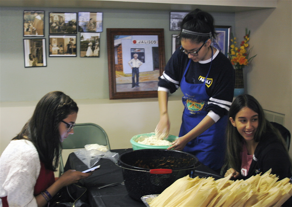 11-05-16-nau-tamale-making-workshop-07