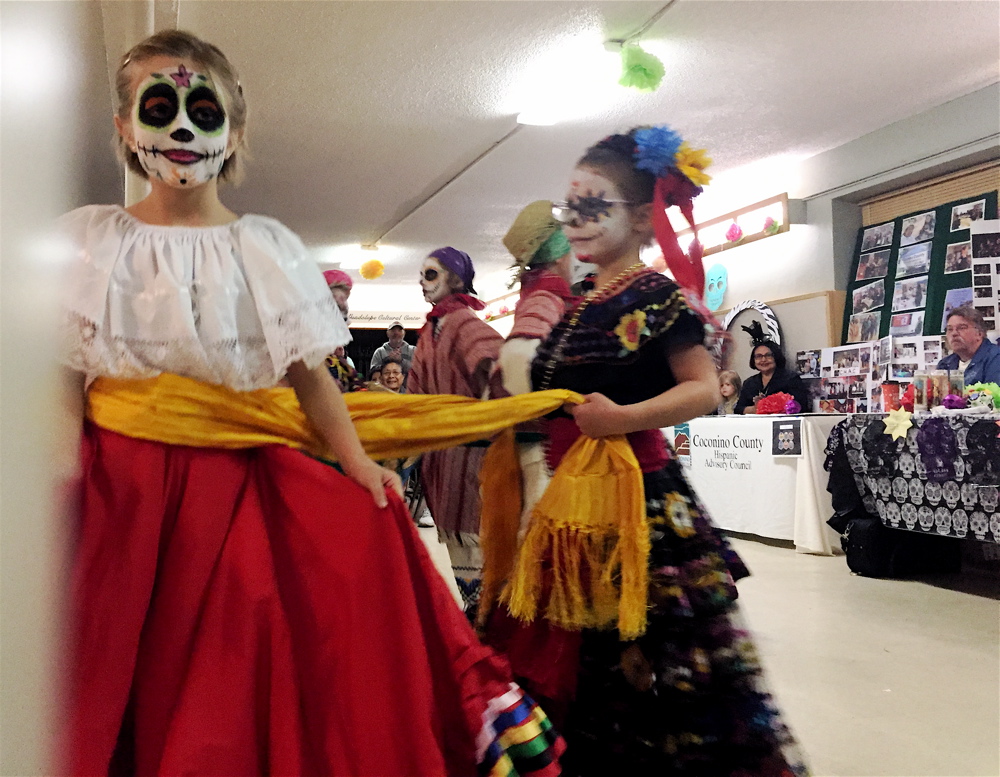 11-04-17 NAU Día de los Muertos-018