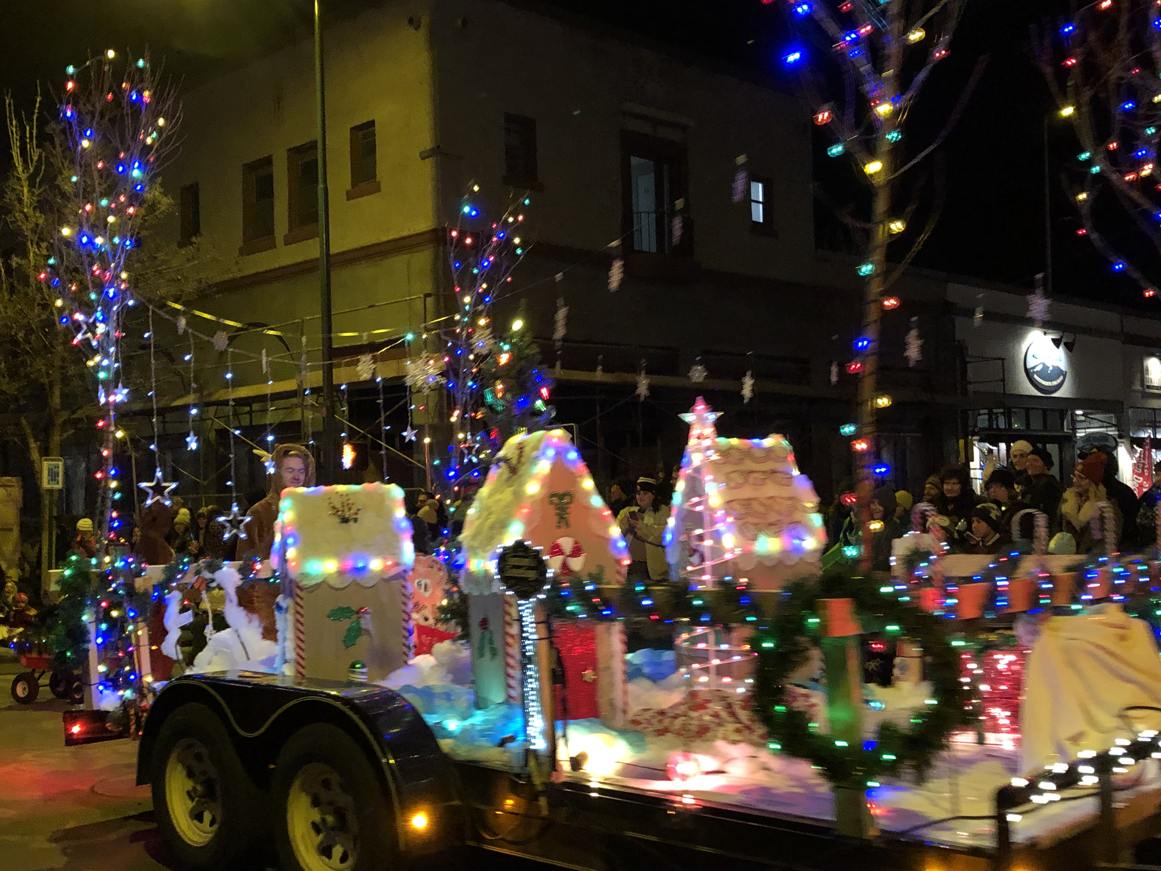 12-08-18 Holiday Parade of Lights-03