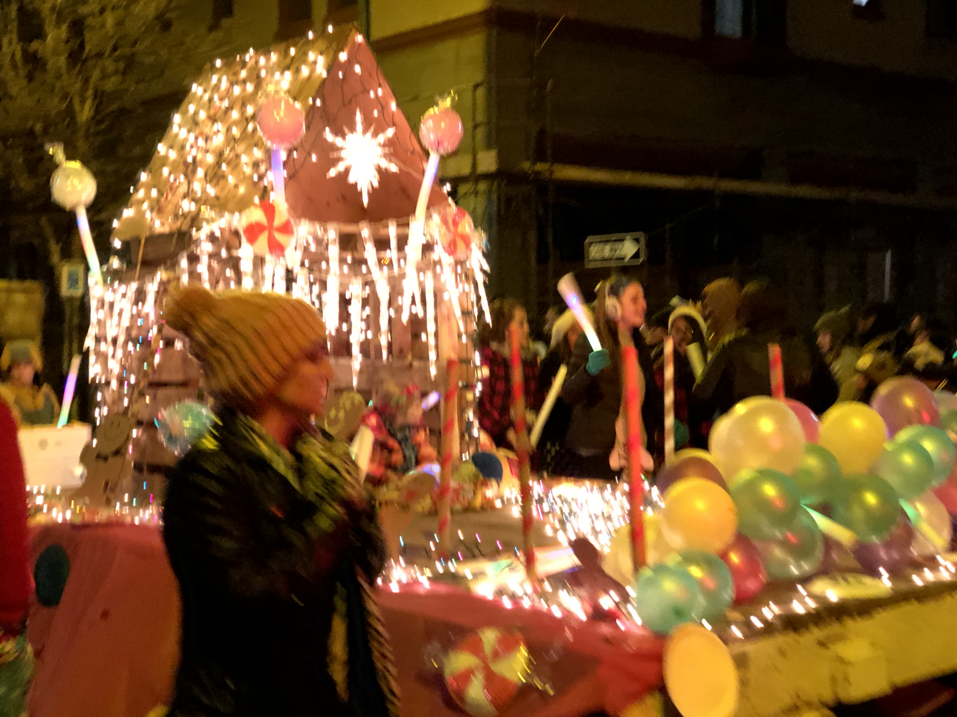 12-08-18 Holiday Parade of Lights-06