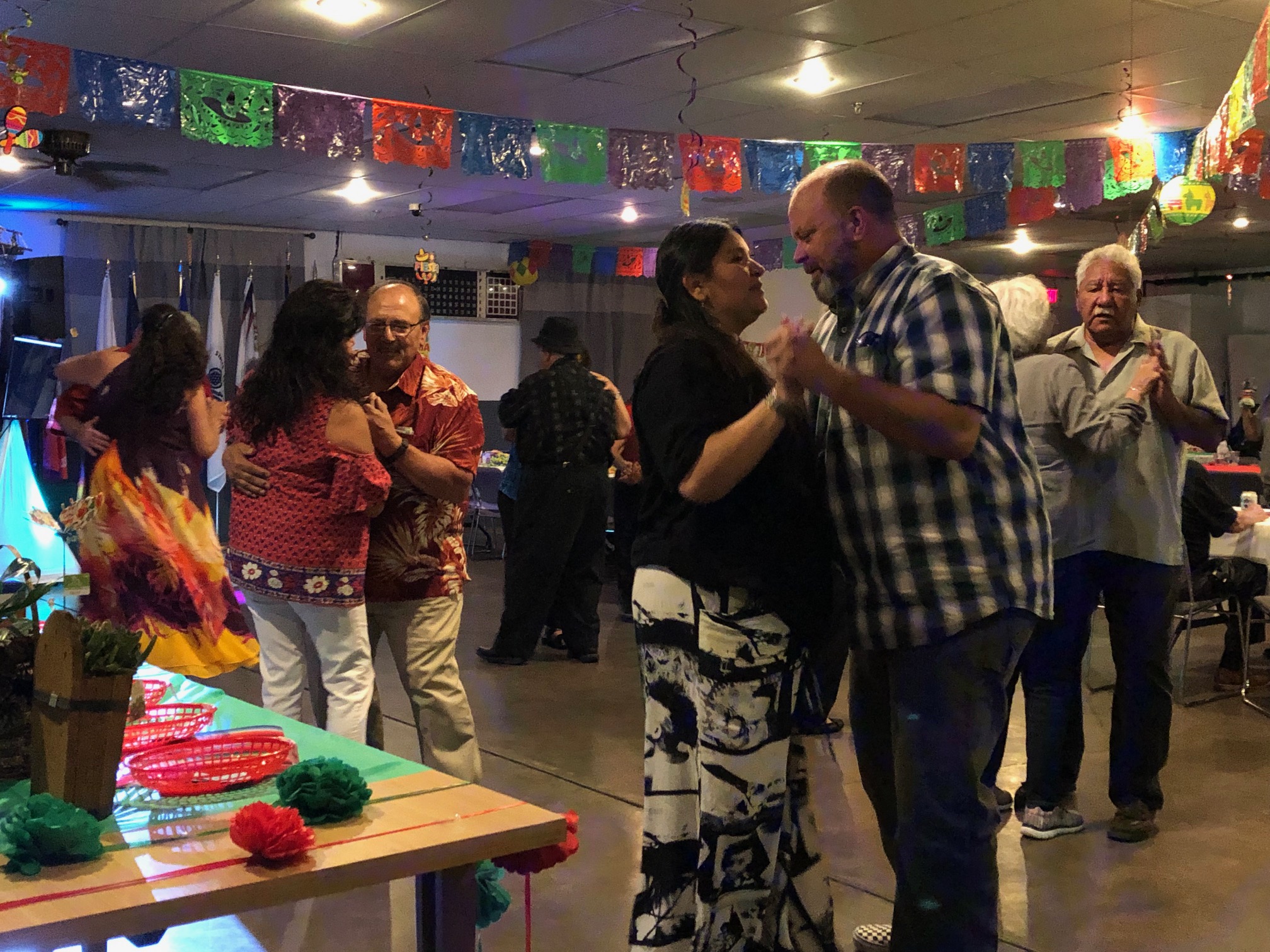 05-04-19 Cinco dance-019